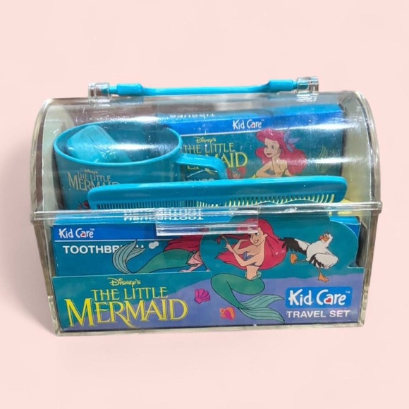 Vintage Disney The Little Mermaid Kid Care Ariel Travel Set Kid Care - Picture 5 of 6